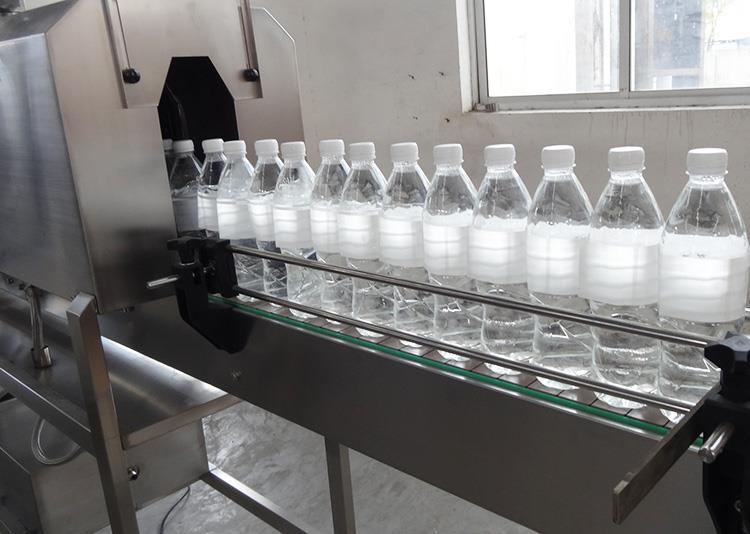 Mesin Pelabelan Botol PVC Shrink Sleeve Otomatis